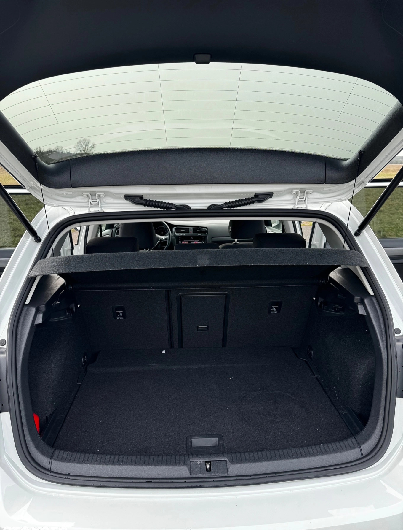 Volkswagen Golf cena 49900 przebieg: 59000, rok produkcji 2018 z Piła małe 121